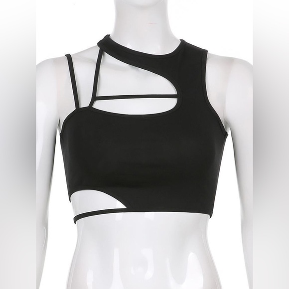 Strappy Cutout Crop Top - Picture 5 of 6